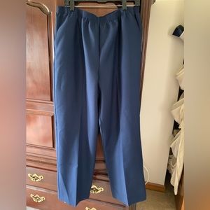 Alfred Dunner Navy Pants Size 16 NWT